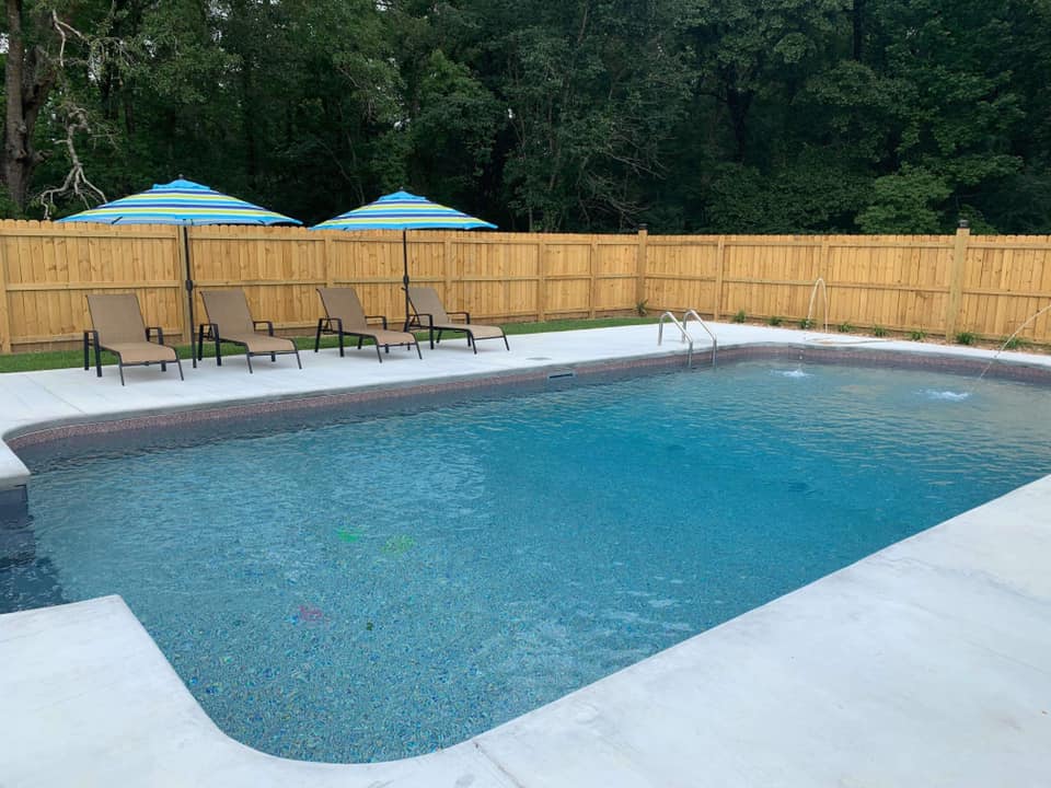 Luxury Resort Pool with Spa in Scott